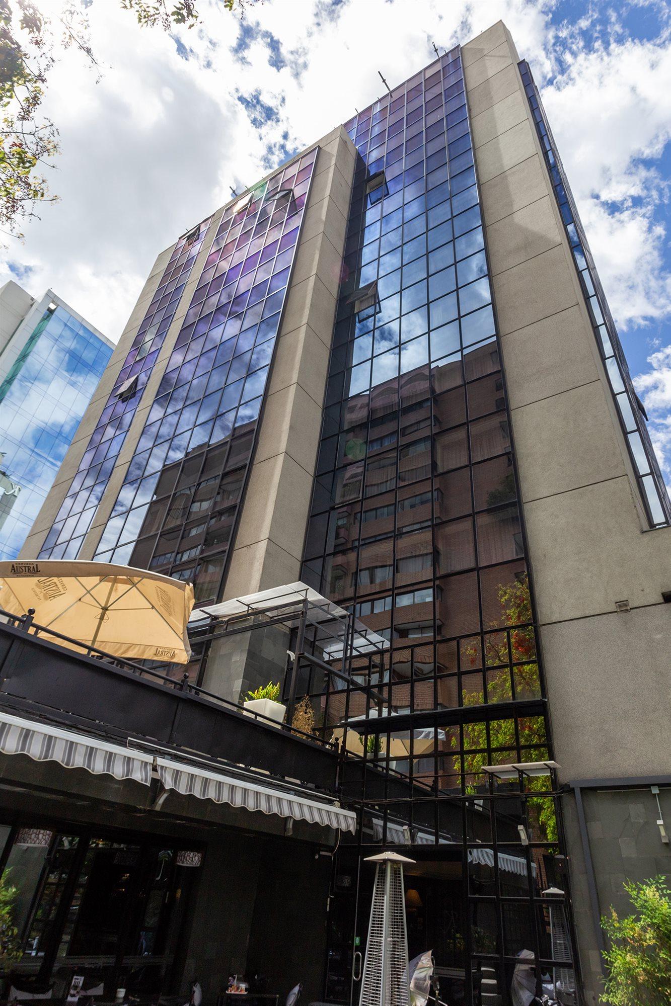 Wyndham Garden Kennedy Hotel