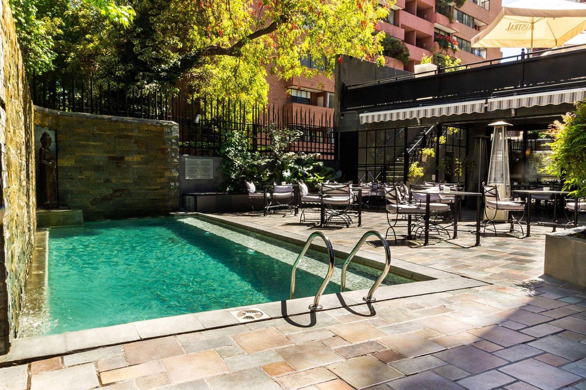 Wyndham Garden Kennedy Hotel